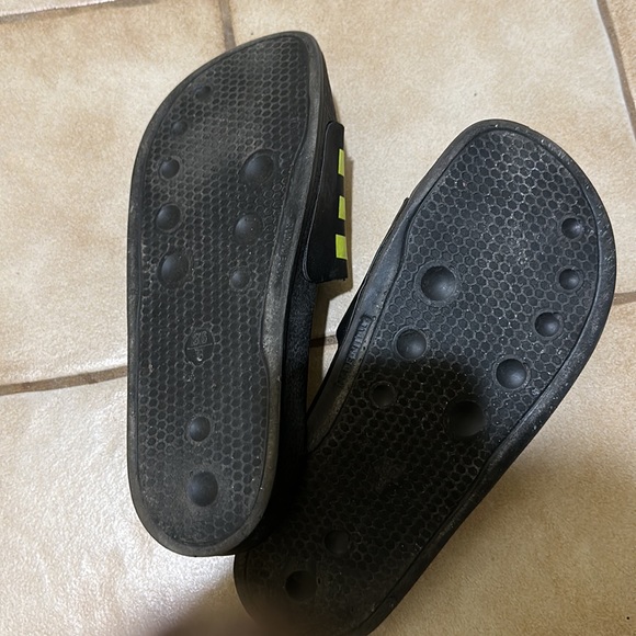 Stella McCartney kids slides.  Used condition. See photos. Made in Italy - Picture 2 of 4